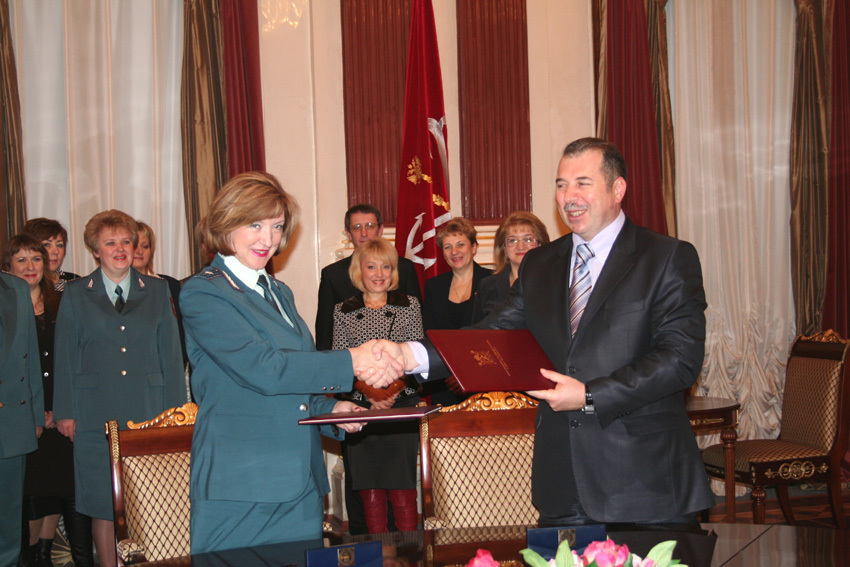 Подписано соглашение о взаимодействии и сотрудничестве КСП СПб с Управлением Федеральной налоговой службы по Санкт-Петербургу