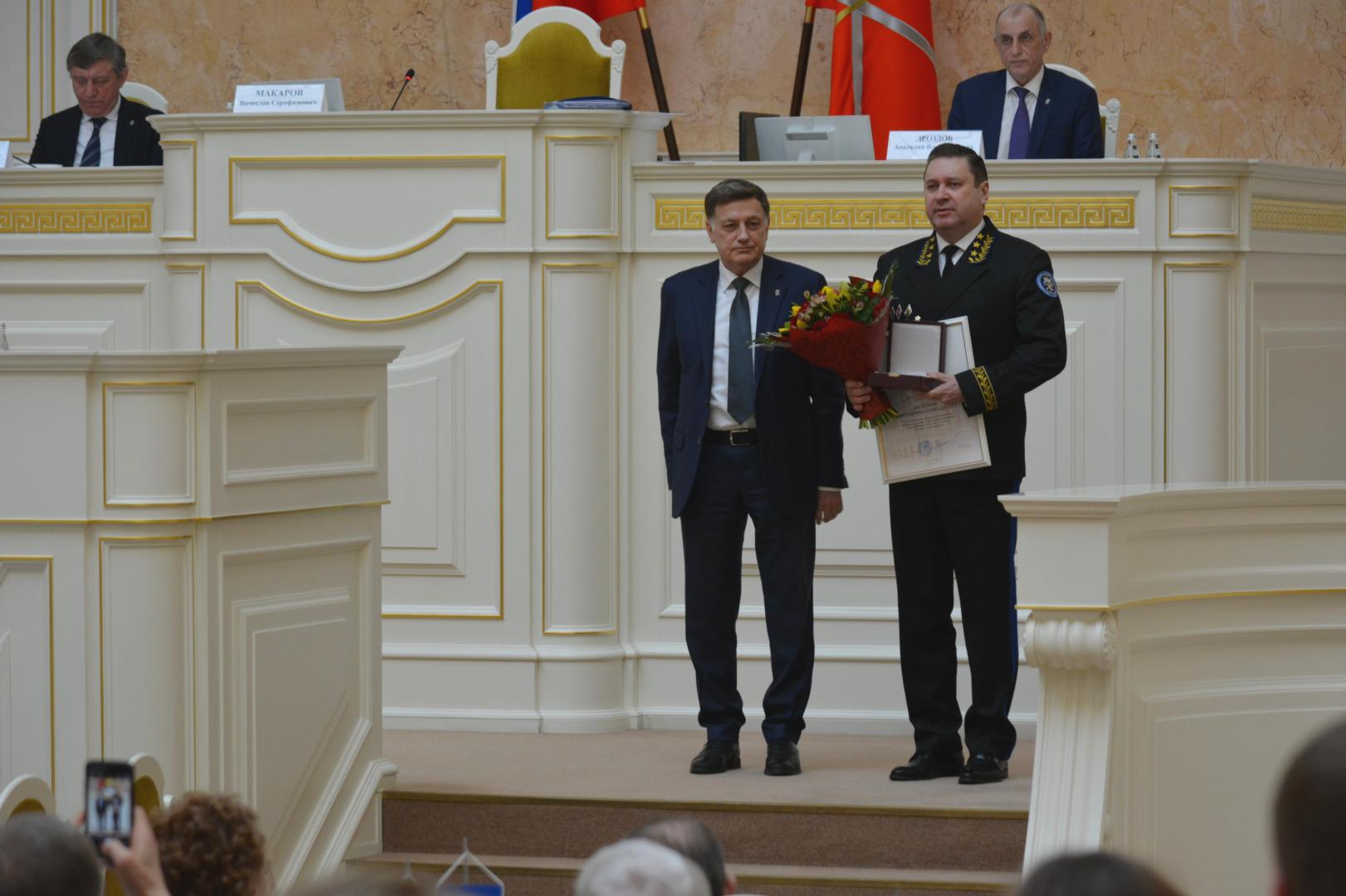 Председатель Законодательного Собрания Санкт-Петербурга поздравил руководителей Контрольно-счетной палаты