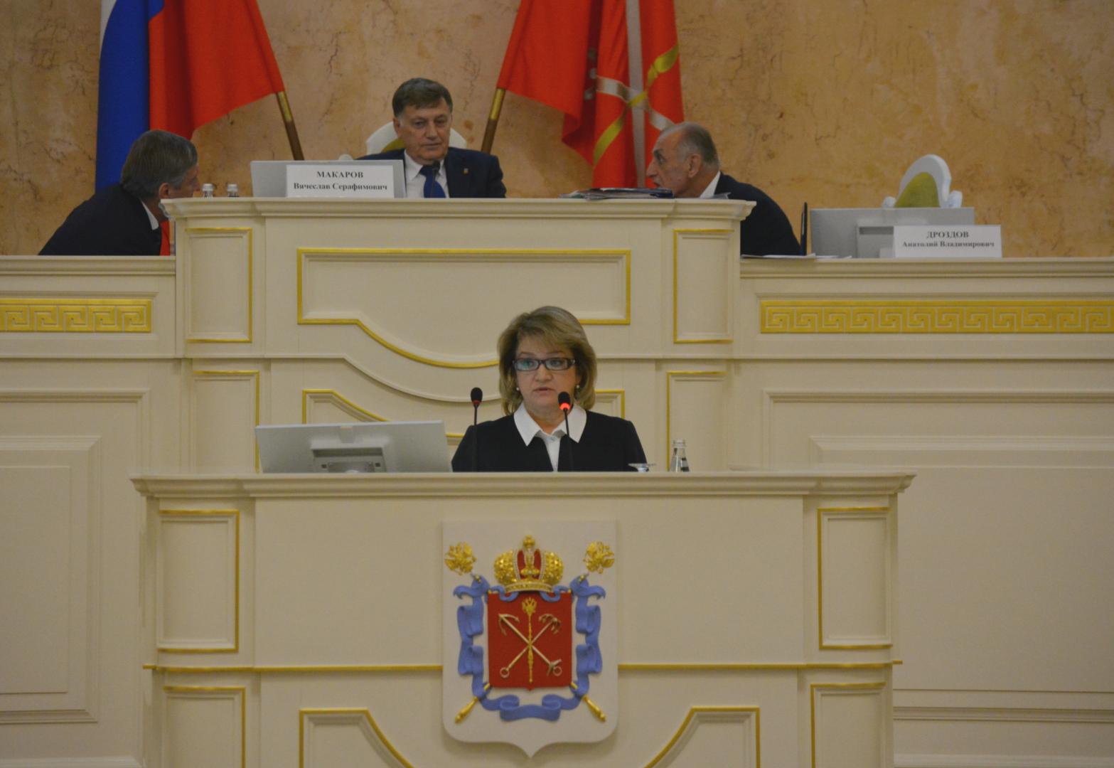 Юлия Русакова представила Заключение КСП на проект закона Санкт-Петербурга о корректировке бюджета
