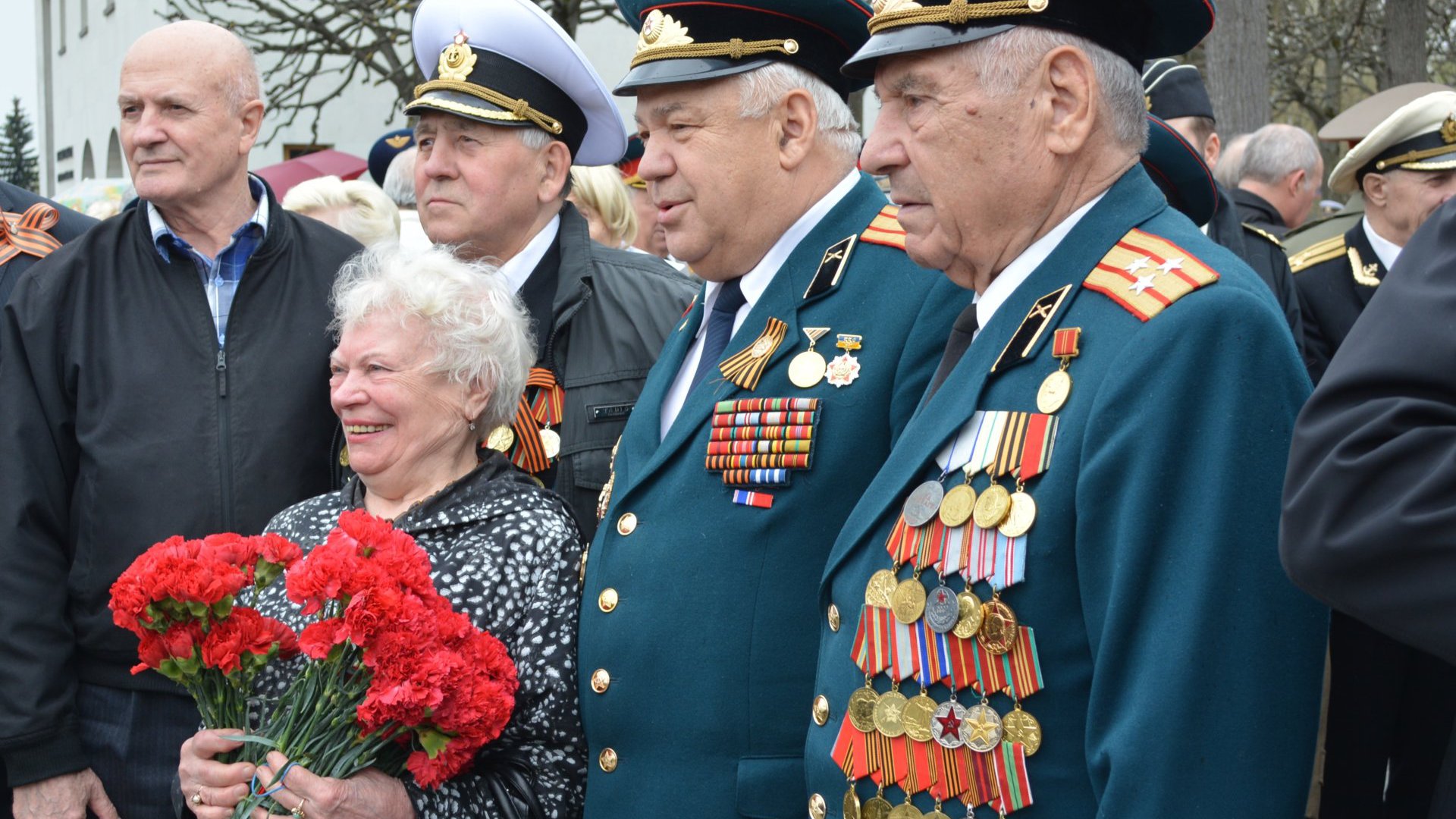 Контрольно-счетная палата Санкт-Петербурга приняла участие в торжественно-траурной церемонии, посвященной 70-летию Победы в Великой Отечественной войне